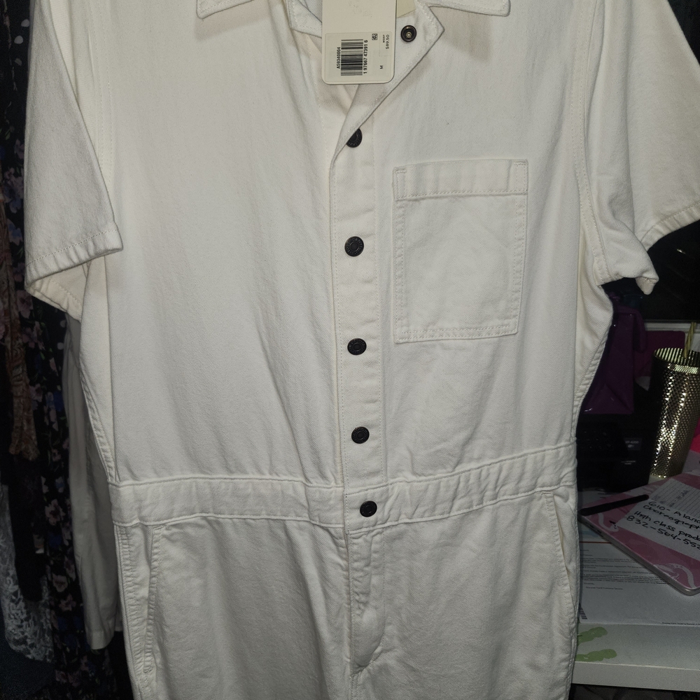 Levi's Off-White Short-Sleeve Button Front Jumpsuit - Picture 4 of 6